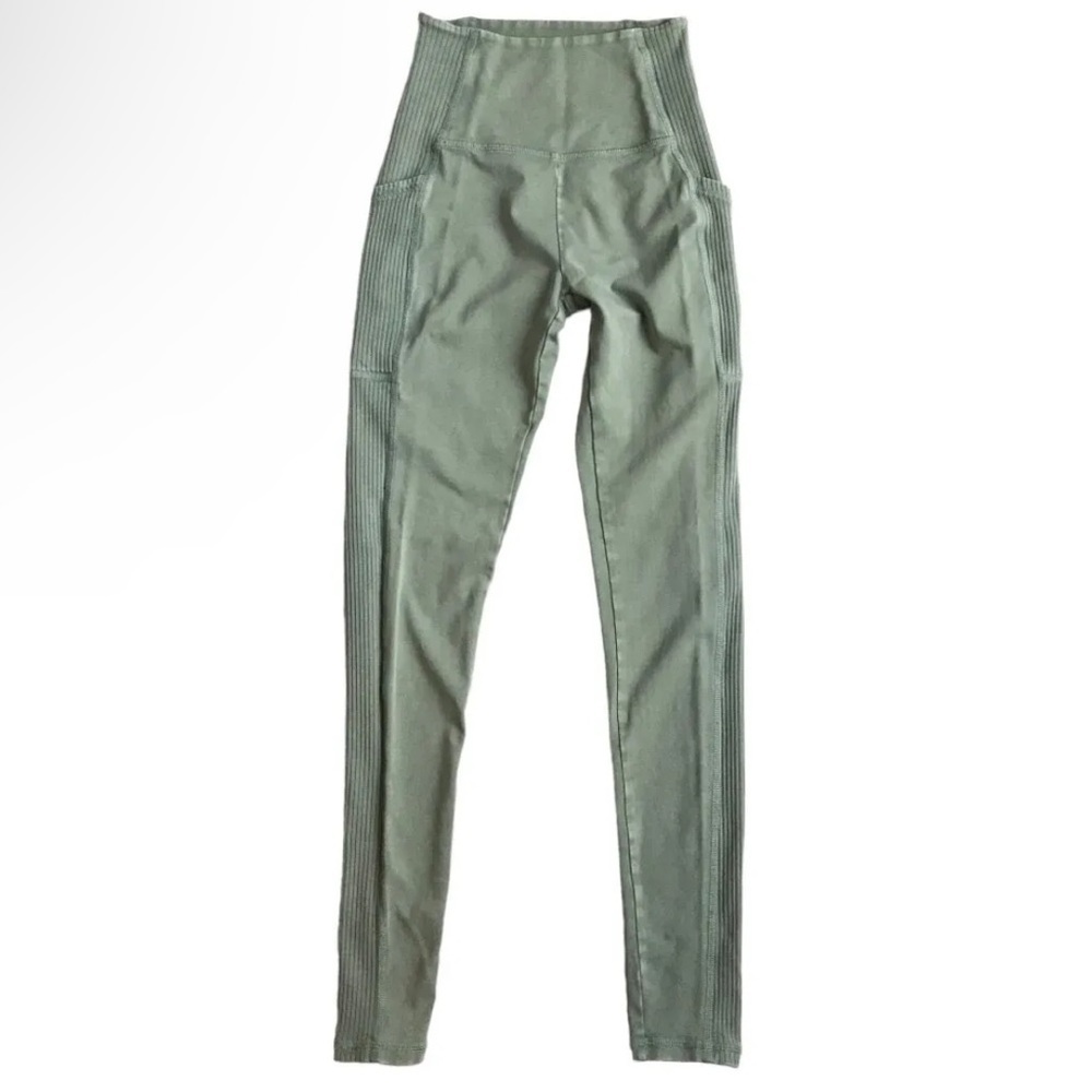 OFFLINE OG High Waisted Pocket Legging